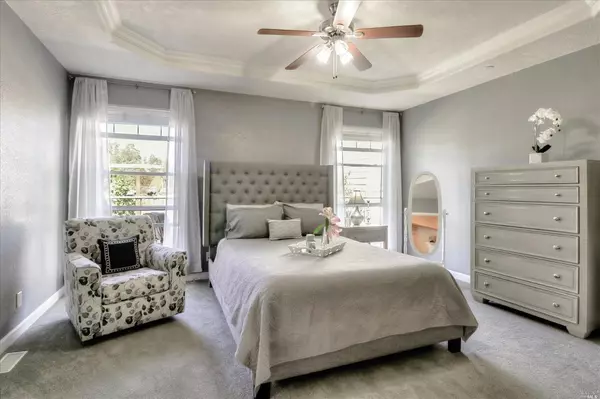 2891 Stony Point RD, Santa Rosa, CA 95407