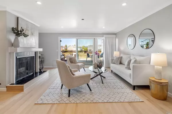 76 Lucky DR, Corte Madera, CA 94925