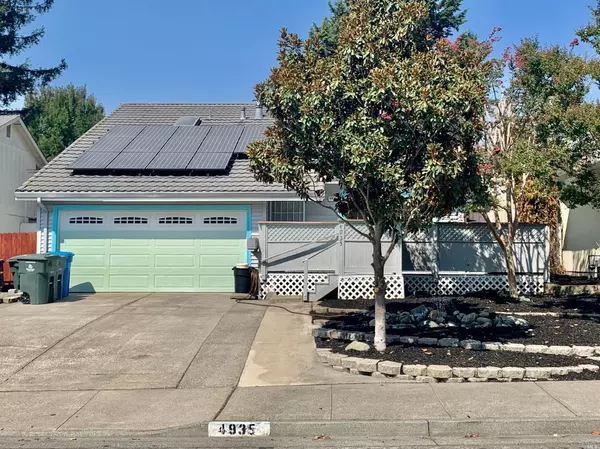 4935 Oak Park WAY, Santa Rosa, CA 95409