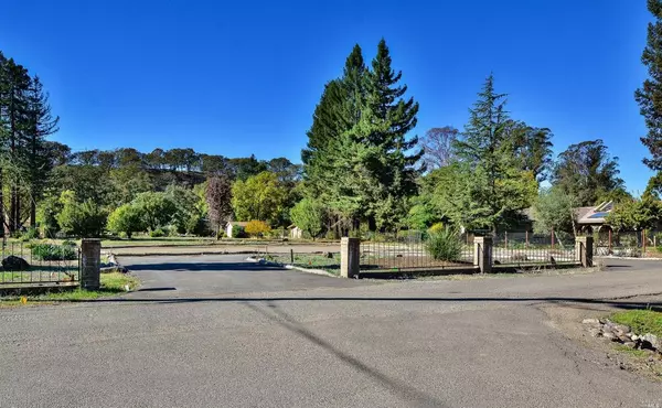 361 Treehaven LN, Kenwood, CA 95452