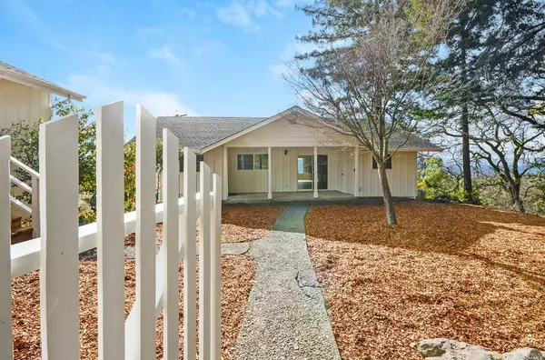 25501 Cloverdale Peak RD, Hopland, CA 95449