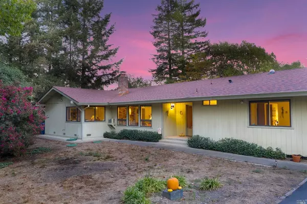 4335 Gunderson CT, Sebastopol, CA 95472