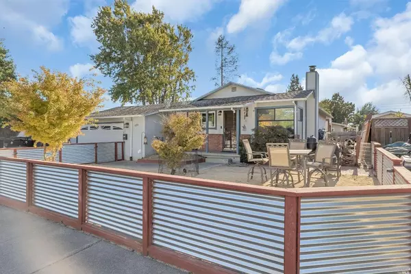 528 Murray DR, Petaluma, CA 94954