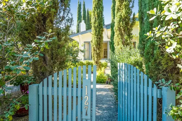 127 Commercial ST, Cloverdale, CA 95425