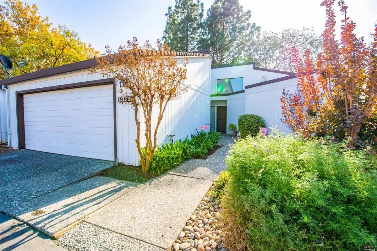 Dixon, CA 95620,1315 Hawthorne CT