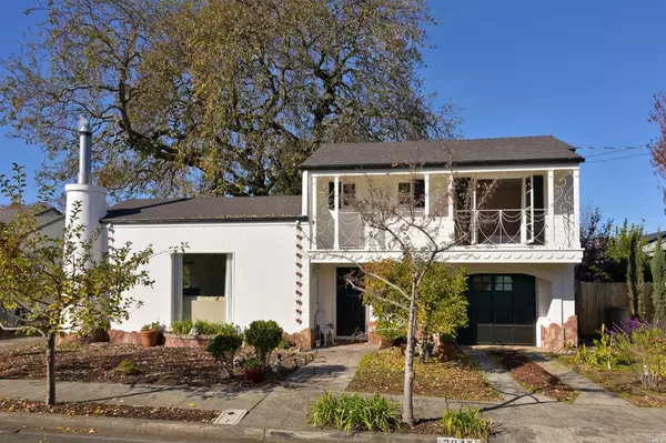 2045 Grahn DR, Santa Rosa, CA 95404