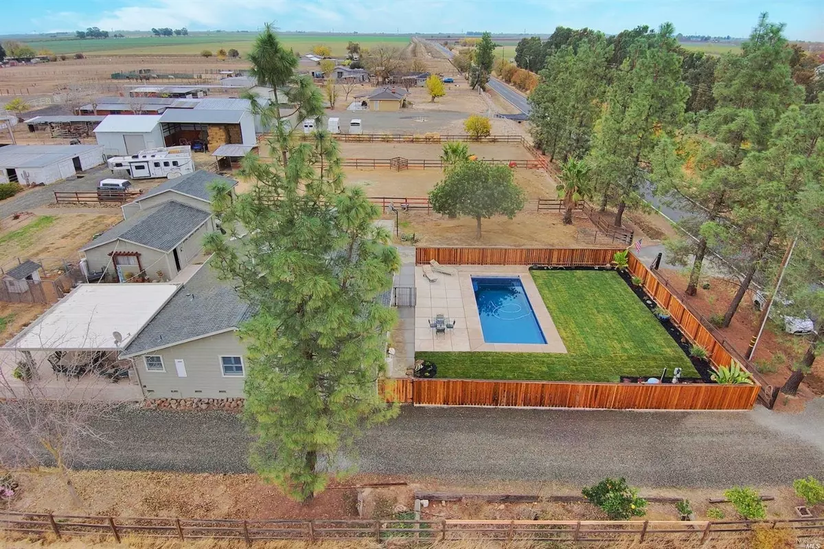 Winters, CA 95694,5109 Sweeney RD