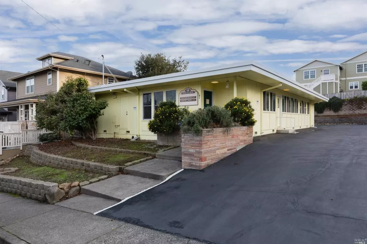 Petaluma, CA 94952,9 W El Rose DR