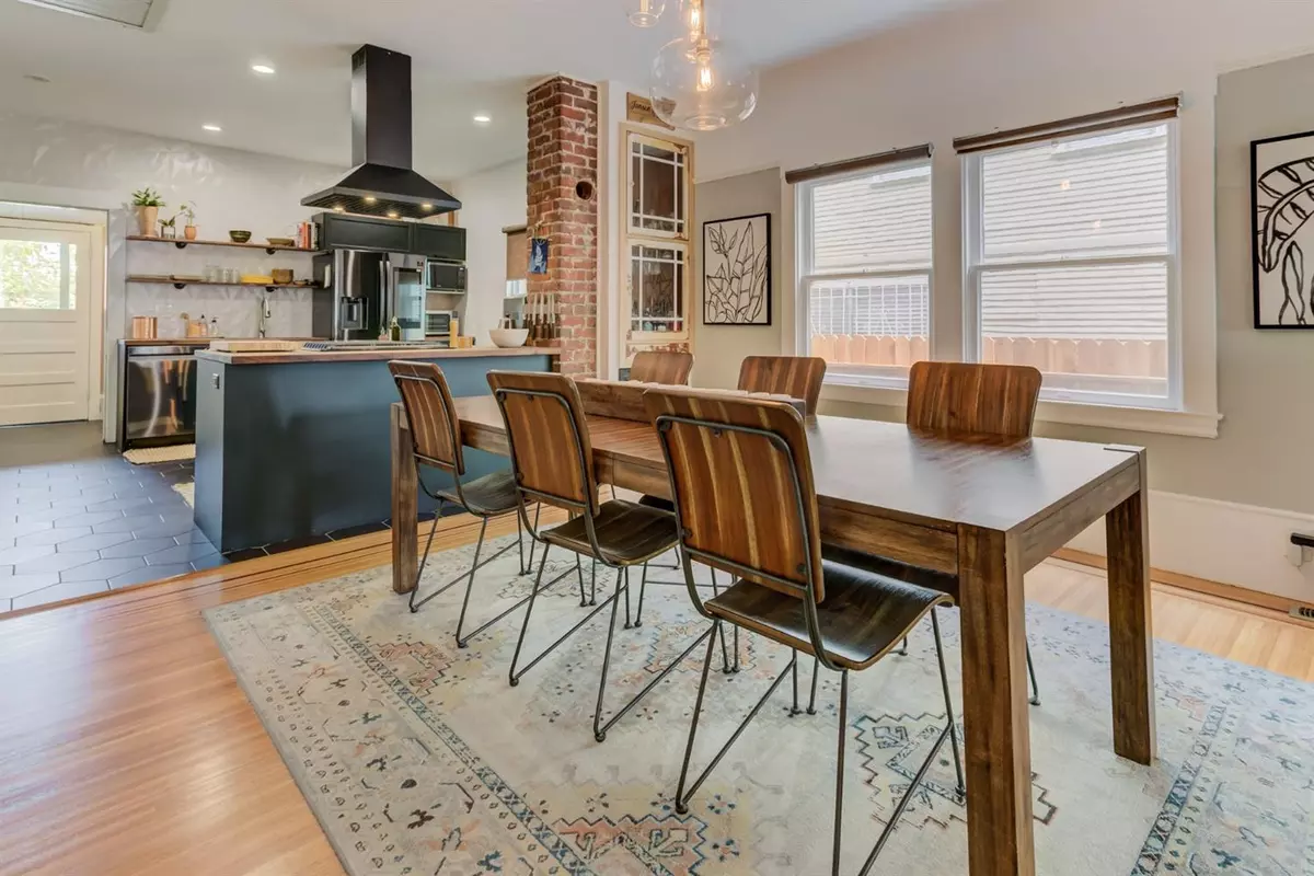 Sacramento, CA 95818,2612 27th ST