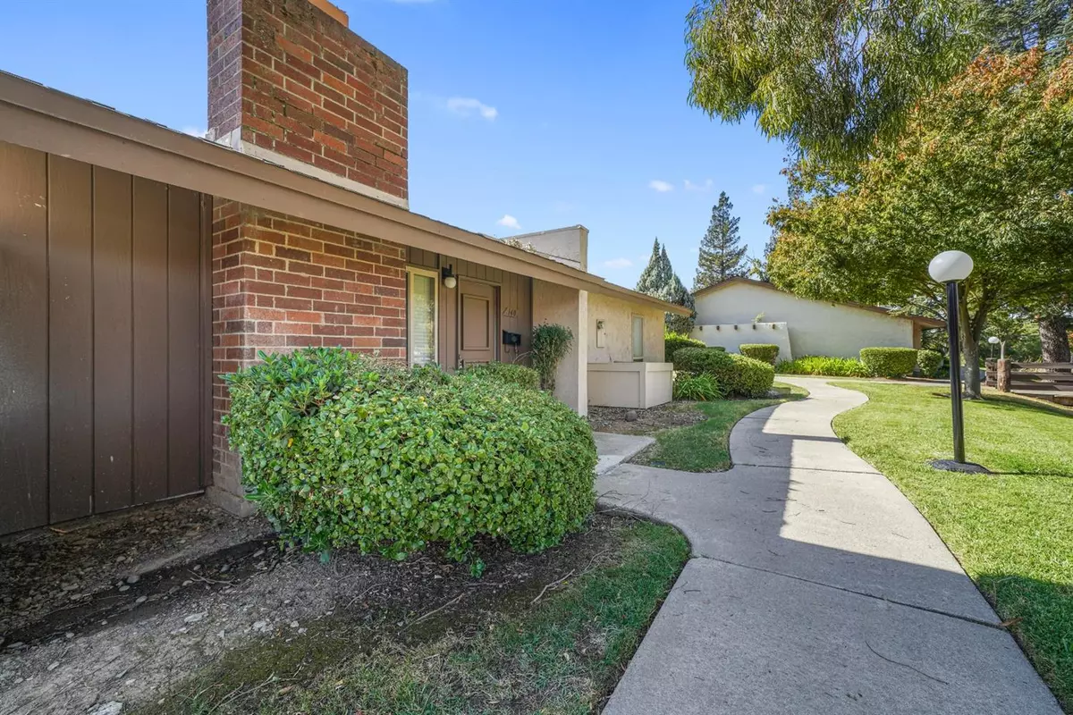 West Sacramento, CA 95691,140 Touchstone PL