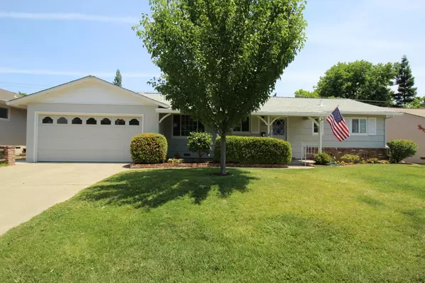 1736 Olympus DR, Sacramento, CA 95864