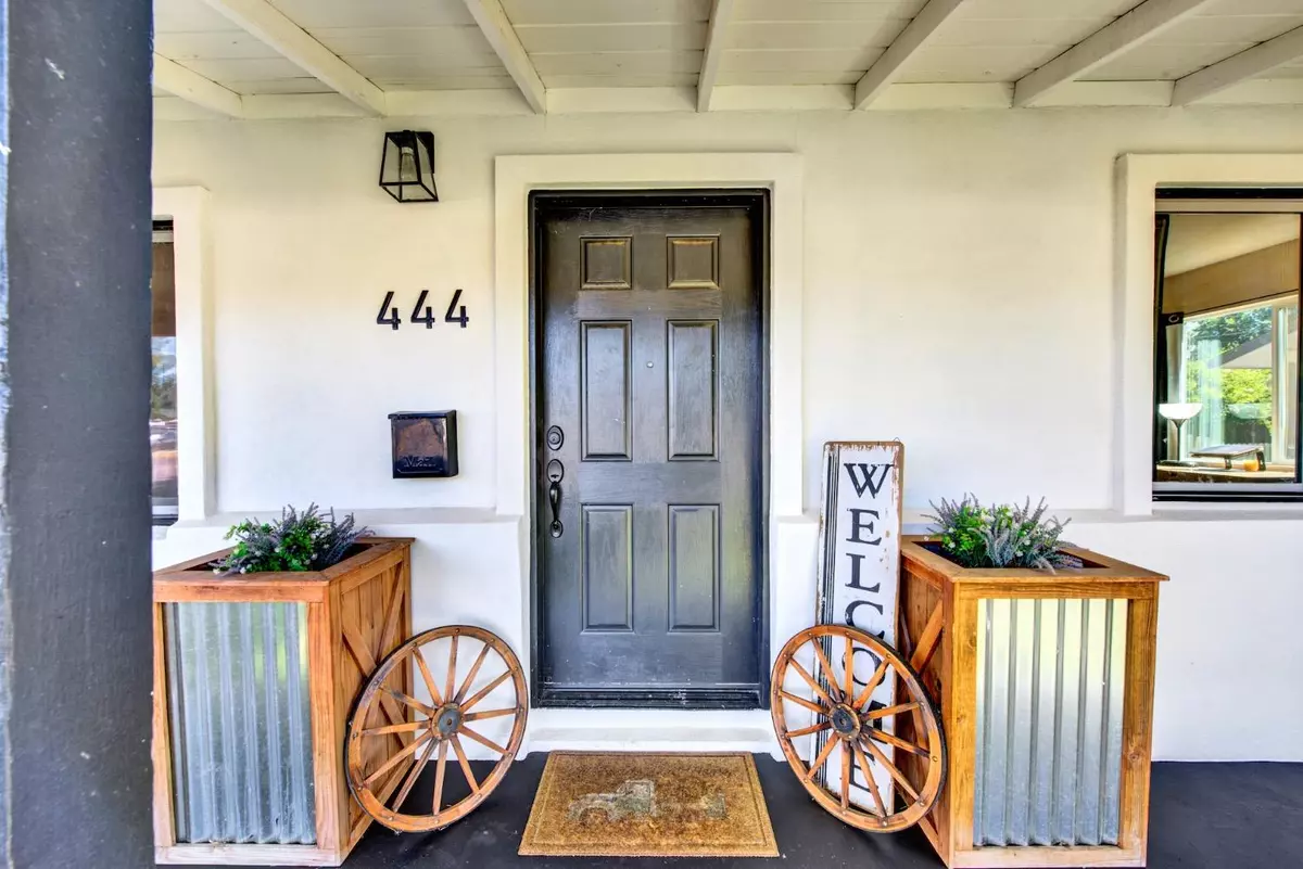 Winters, CA 95694,444 Russell ST
