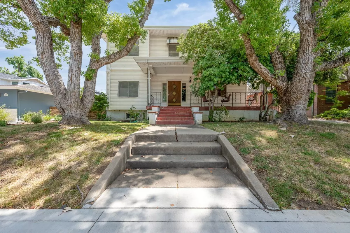 Sacramento, CA 95819,537 41st ST