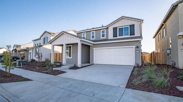 1068 Hollowbrook RD, Lathrop, CA 95330