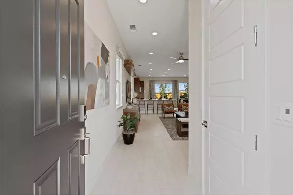 Davis, CA 95616,3303 Houser CT