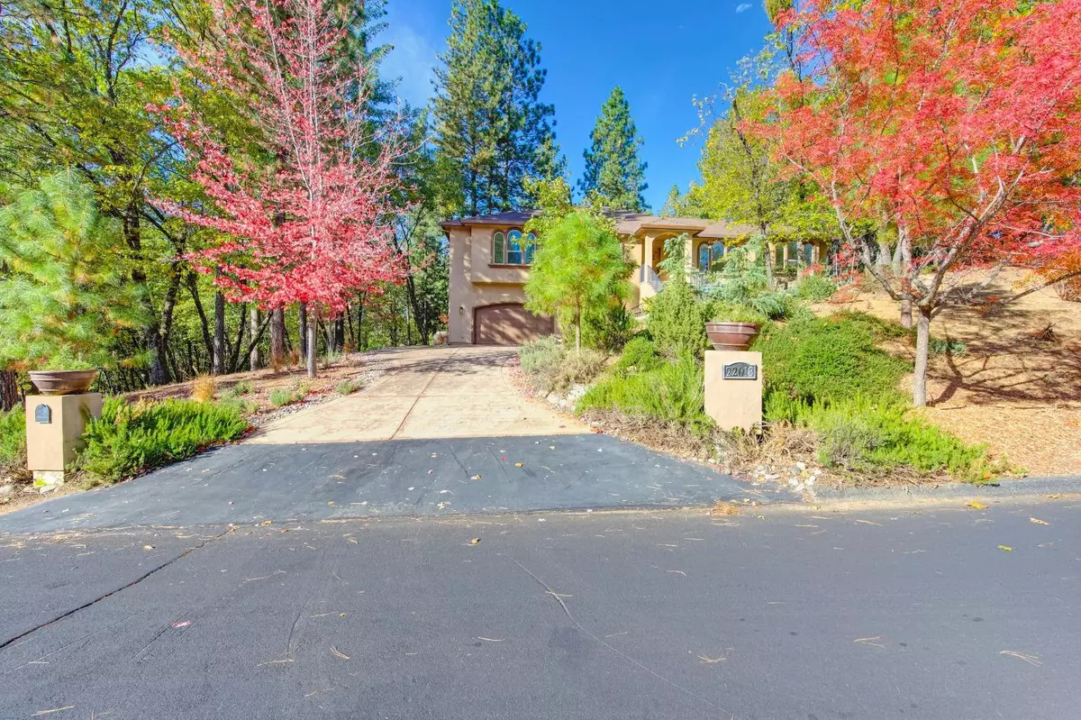 Foresthill, CA 95631,22013 Alton TRL