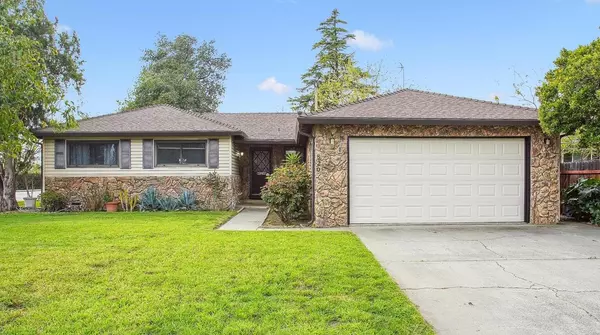 820 Barbara WAY, Woodland, CA 95776