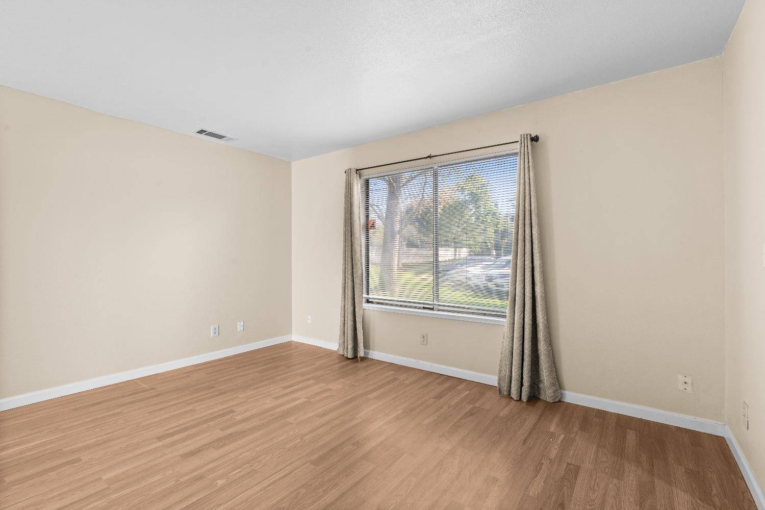 Rancho Cordova, CA 95670,2209 Baywater LN