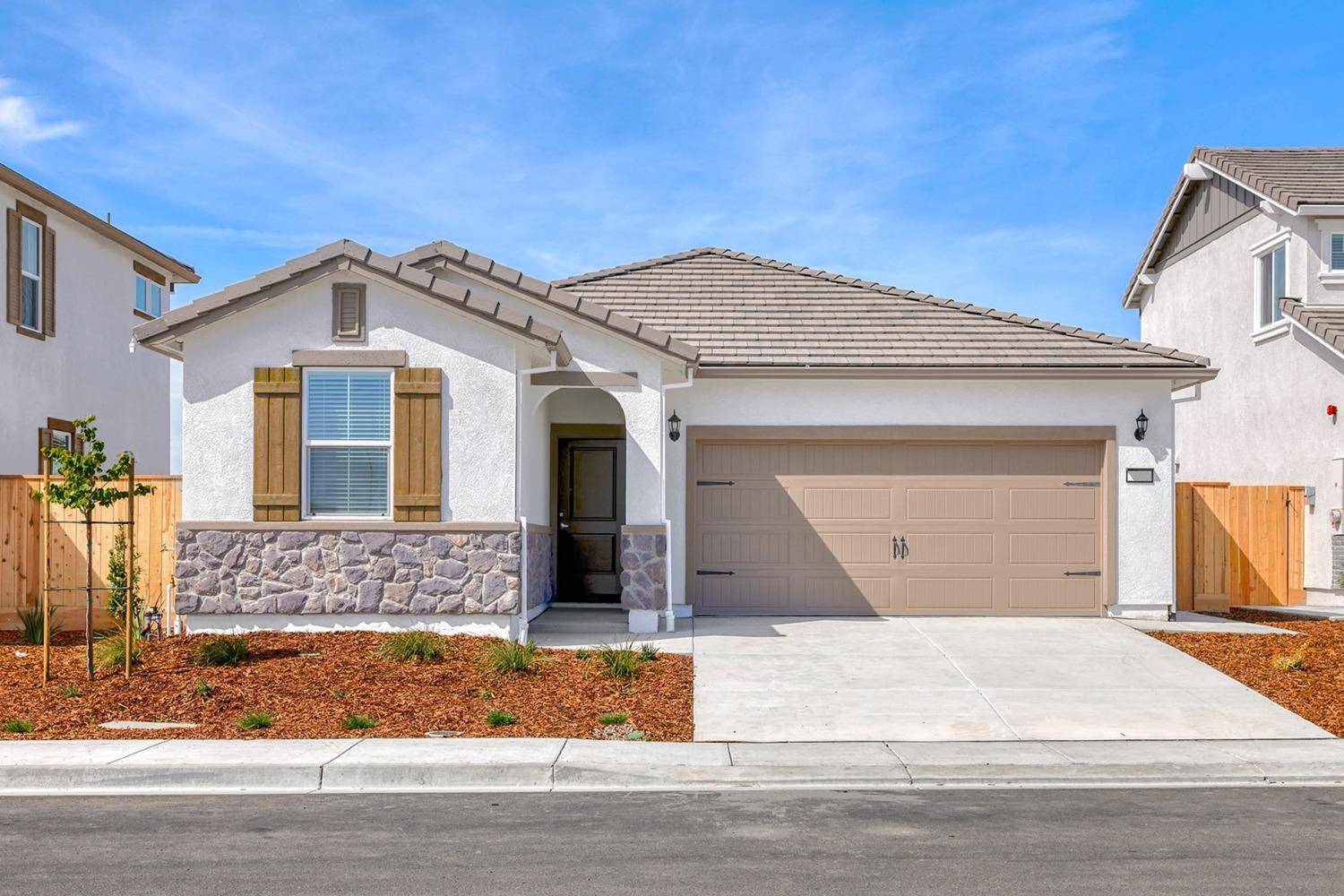 829 Chatham LN, Patterson, CA 95363