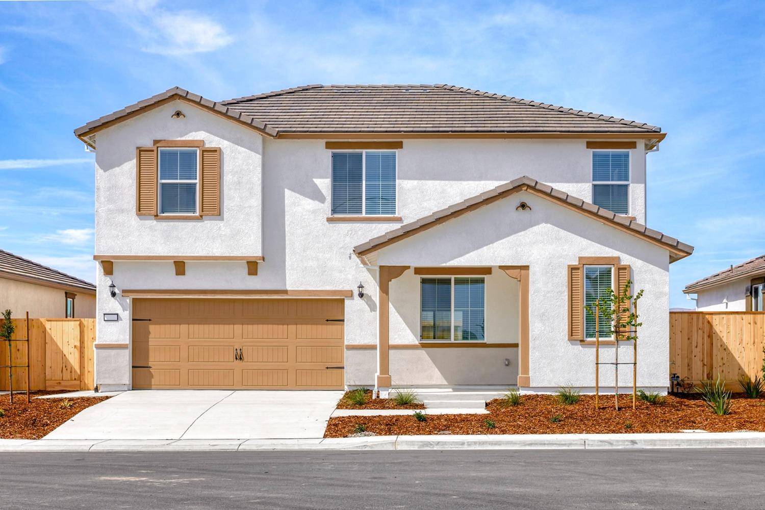 825 Chatham LN, Patterson, CA 95363