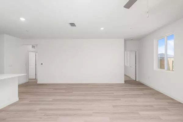 Stockton, CA 95215,5082 E Cadence ST