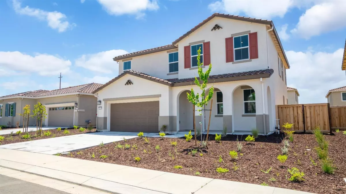 Manteca, CA 95337,2122 Geneva WAY