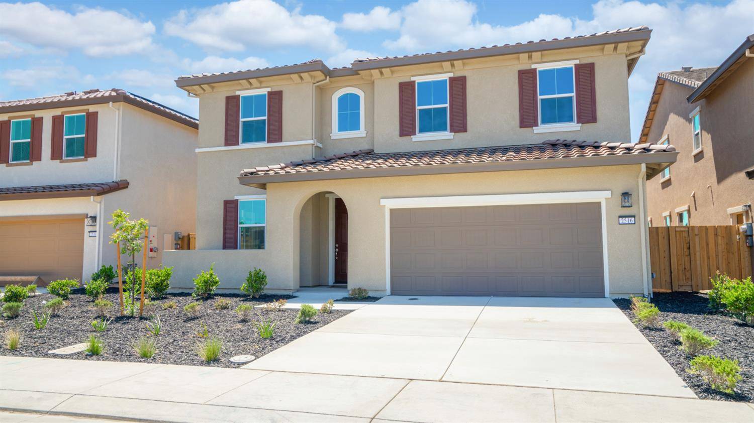 Lodi, CA 95242,2516 Hamilton DR