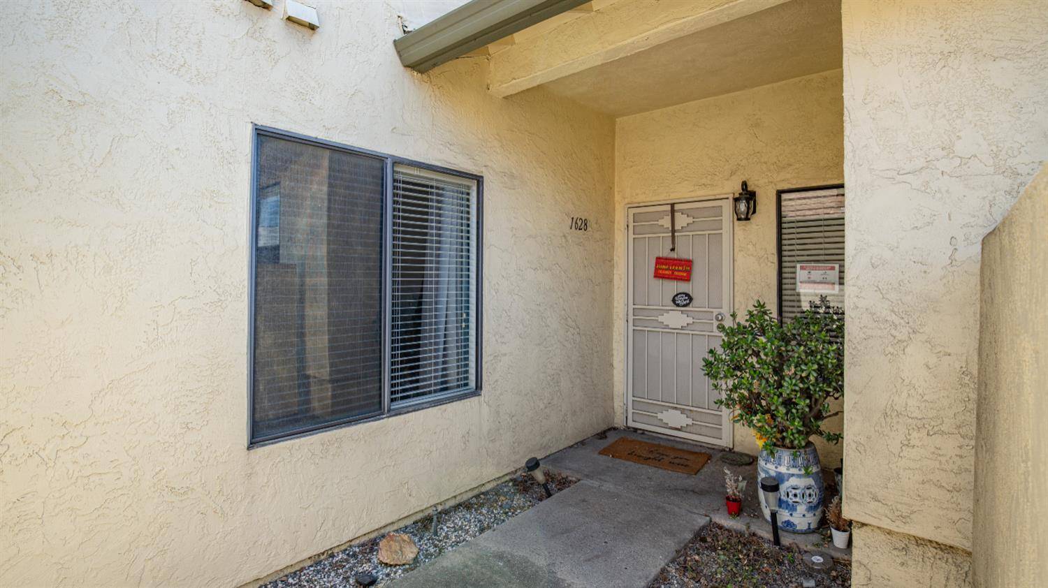 Stockton, CA 95207,1628 Porter WAY