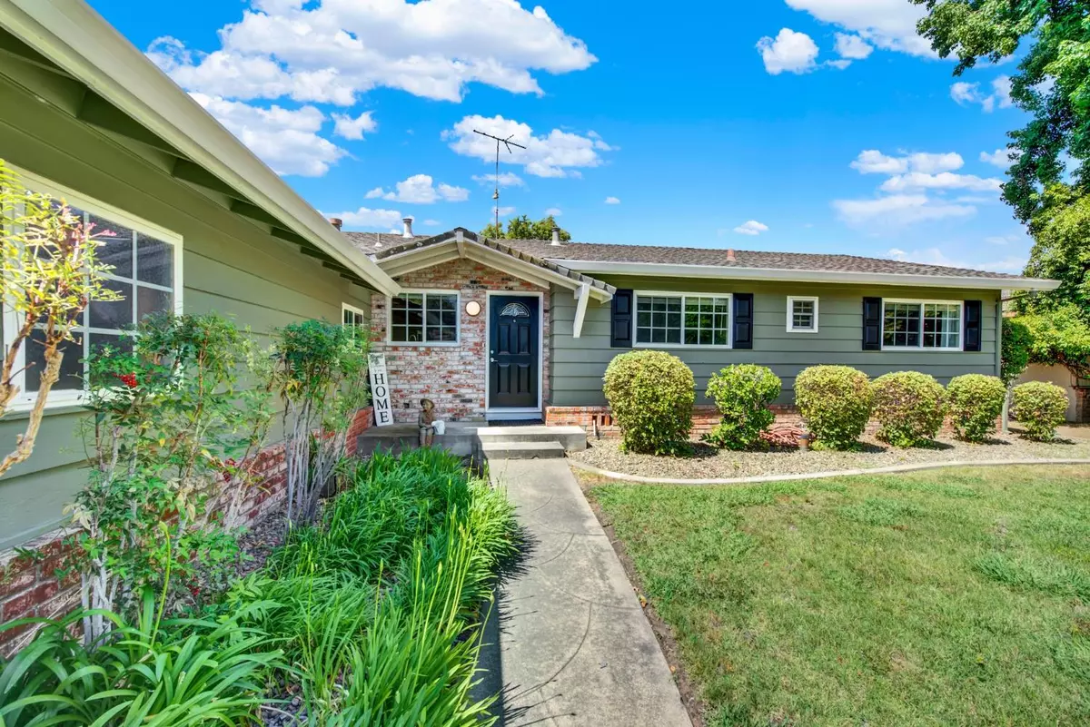 Sacramento, CA 95841,4534 Dartmouth DR