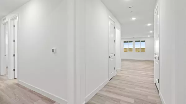 Roseville, CA 95747,1232 Silver Feather WAY