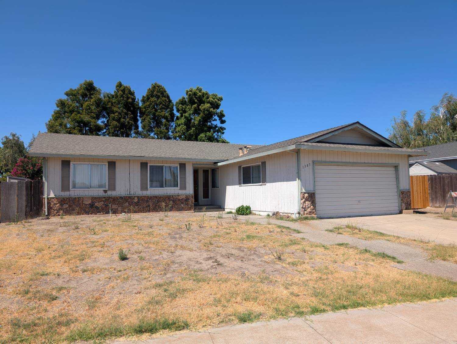 1385 Sprague ST, Manteca, CA 95336