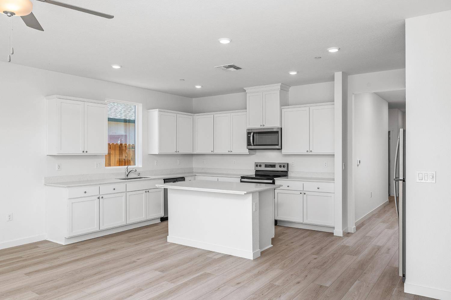 Linda, CA 95901,2206 Nicklaus DR