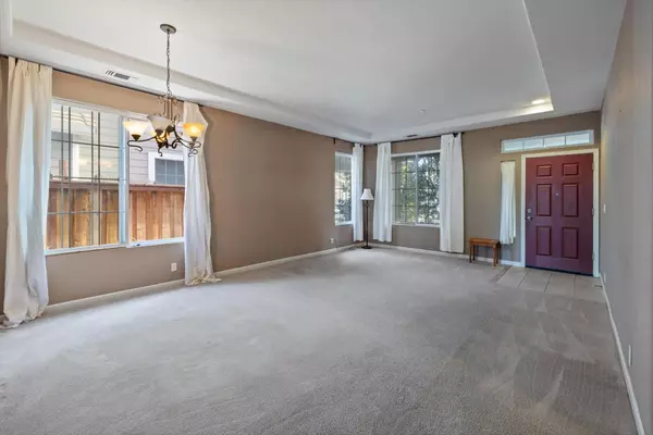 Winters, CA 95694,627 Ivy LOOP