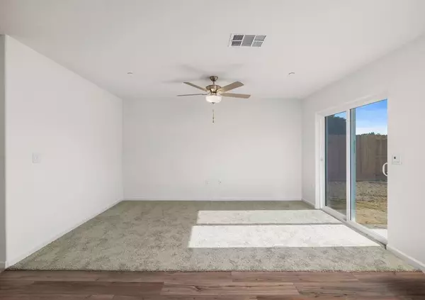 Riverbank, CA 95367,4408 Santa Fe ST