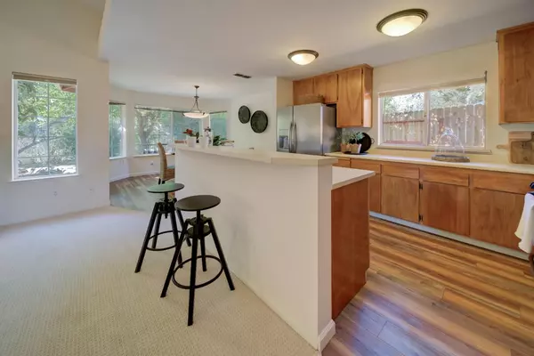 Winters, CA 95694,910 Southdown CT