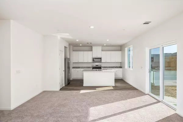 Riverbank, CA 95367,6693 Gallop LN