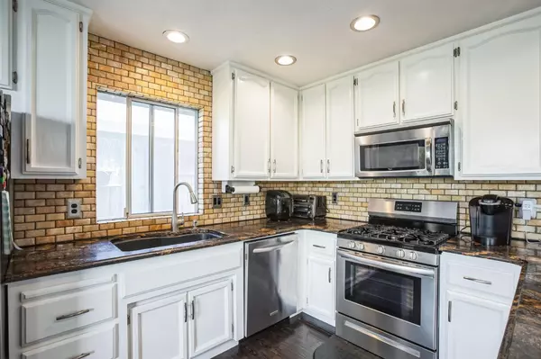 Fair Oaks, CA 95628,6705 Palmtree CT