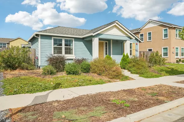 Winters, CA 95694,862 W Main ST