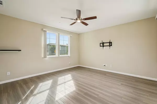 Winters, CA 95694,862 W Main ST