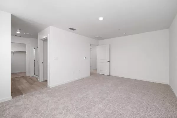 Patterson, CA 95363,801 Chatham LN