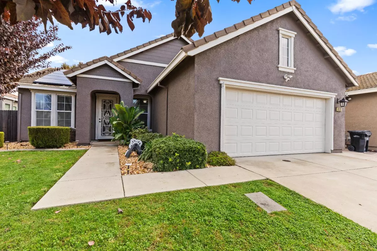 Sacramento, CA 95829,8325 Almadine DR