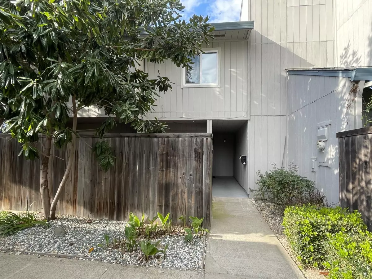 Fair Oaks, CA 95628,5270 Lake Knoll LN