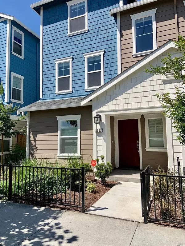 8267 Lancaster DR, Cotati, CA 94931