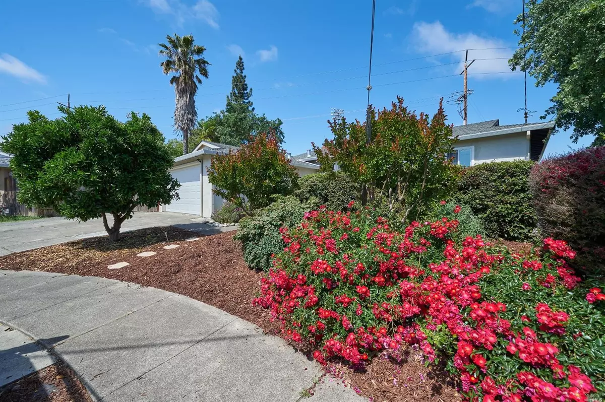 Santa Rosa, CA 95403,2535 Shawnee ST