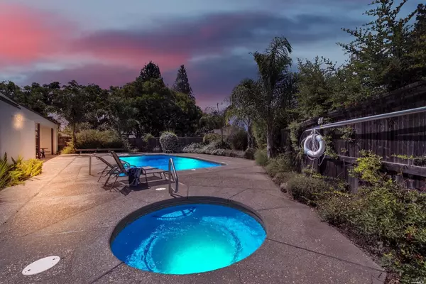 1310 Hawthorne CT, Dixon, CA 95620