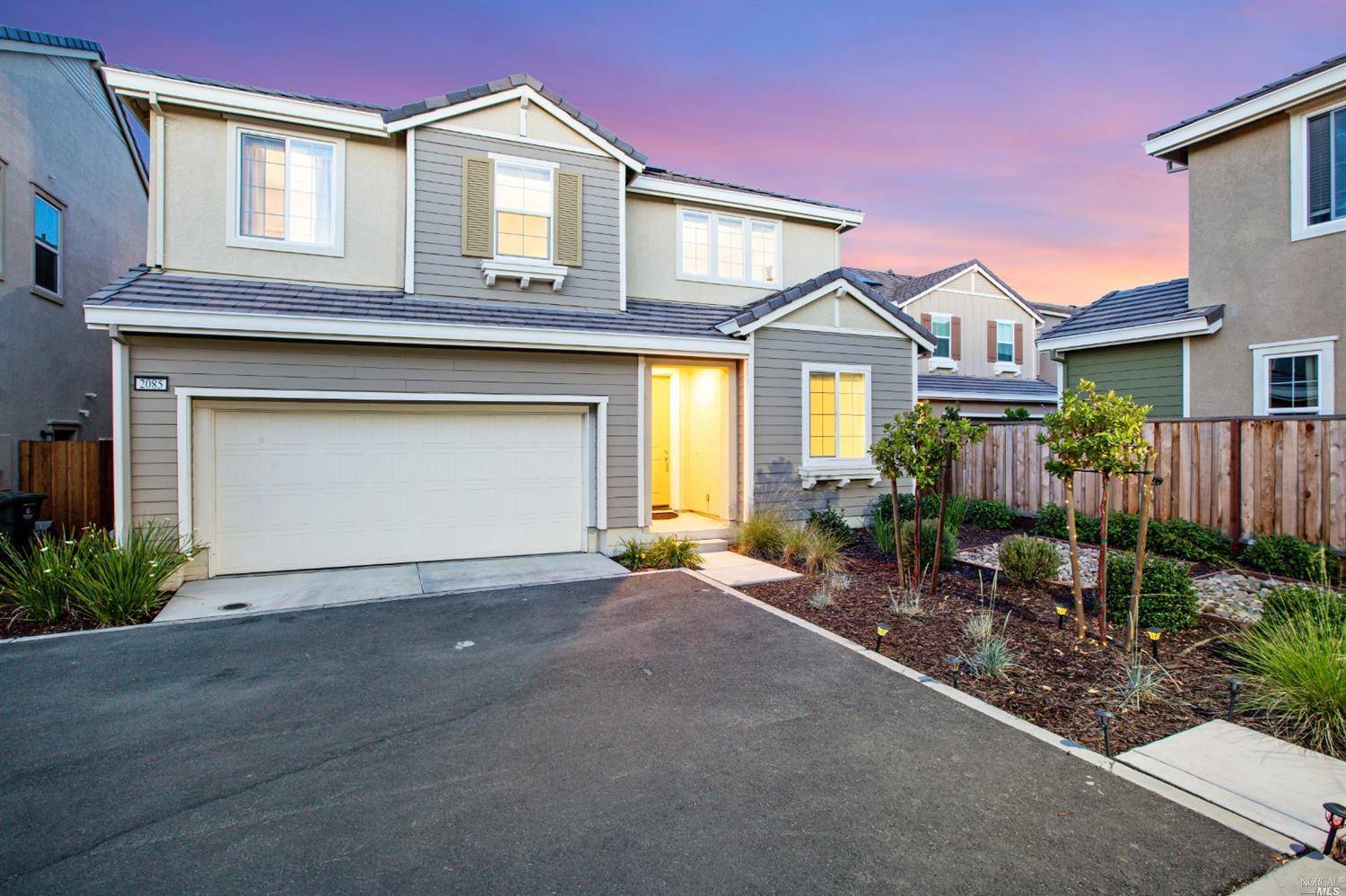 2085 Kingwood RD, Rohnert Park, CA 94928