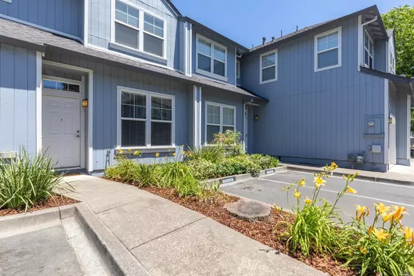 1593 Pinebrook PL, Santa Rosa, CA 95403