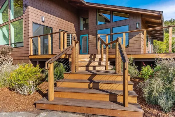 Mendocino, CA 95460