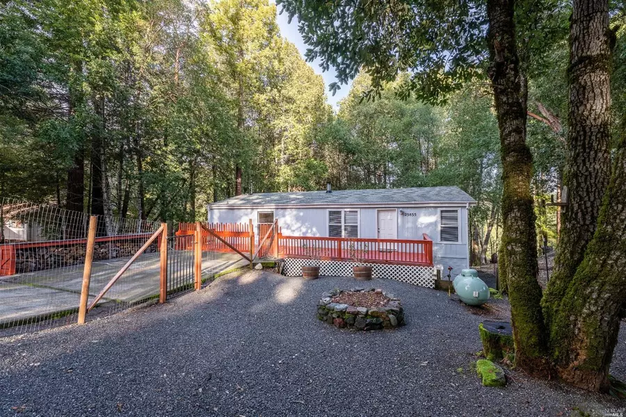 25855 Bear LN, Willits, CA 95490