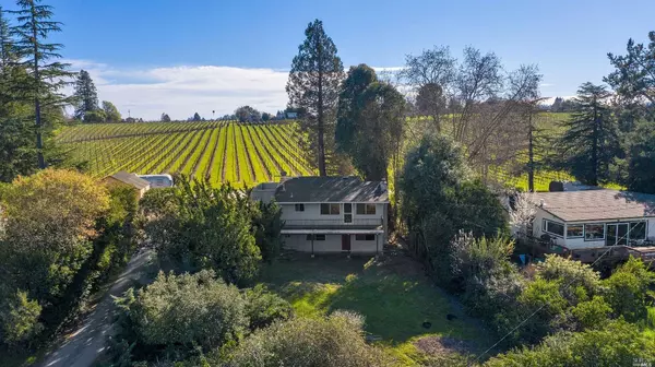1256 Logan LN, Sebastopol, CA 95472